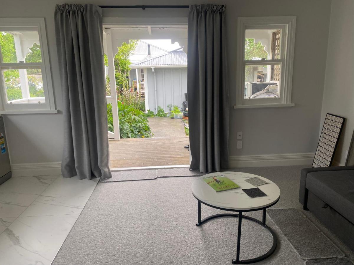 Prodigal Daughter Gourmet Lodge Martinborough Εξωτερικό φωτογραφία